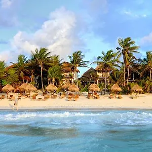 Rosa Del Viento 4*, Tulum México